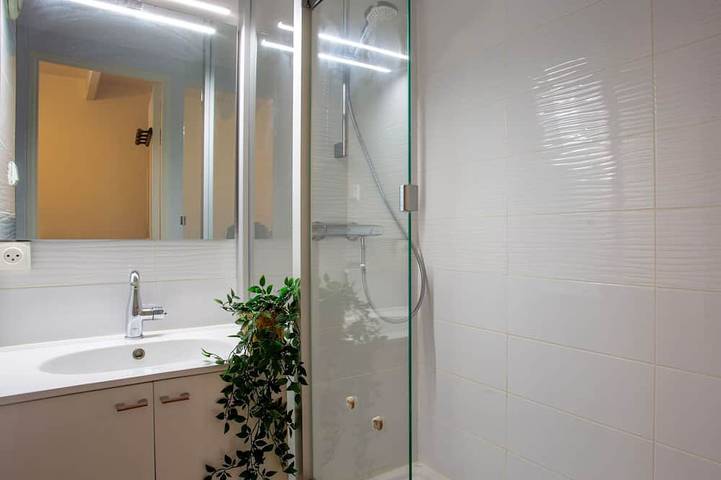 Location de vacances pour 2 personnes, avec terrasse et piscine dans Plage de La Joselière - 4