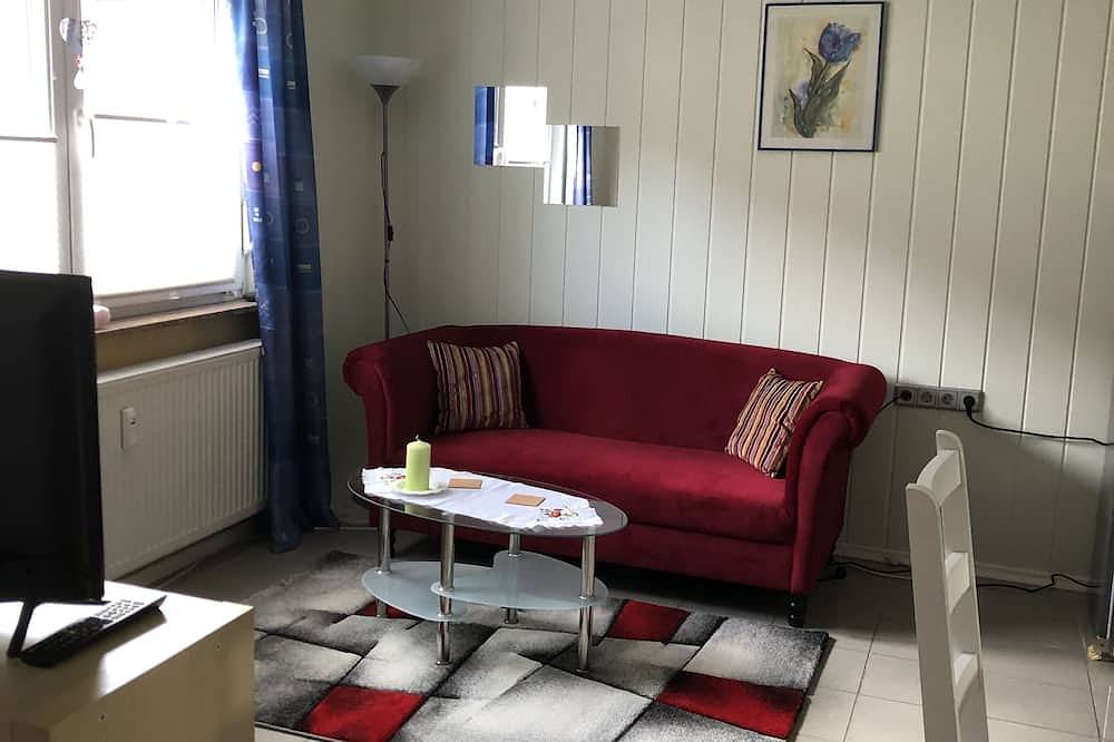 Ganze Wohnung, Gemütliches Feriendomizil (38 qm) - nah zur Stadt und doch im Grünen in Alzenau, Spessart-Mainland