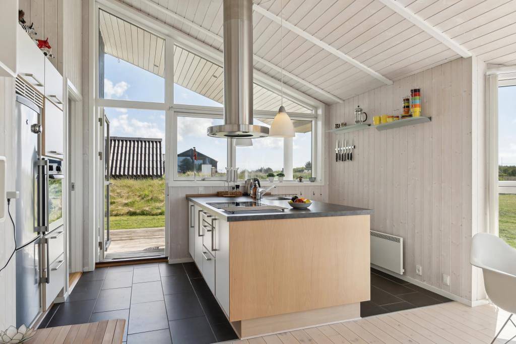 Hyggeligt Sommerhus på Rørsangervej 12 – Med Plads til Op til 7 Personer og Alle Moderne Bekvemmeligheder in Lodbjerg Hede, Ringkøbing