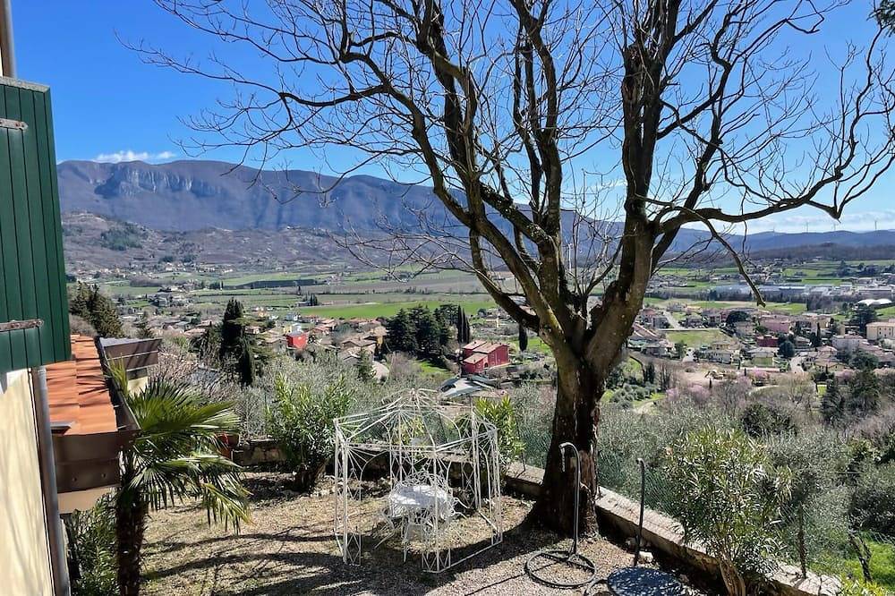 Ganze Wohnung, Dimora Borgo Gaon - Casa Elios in Caprino Veronese, Gardasee-Berge