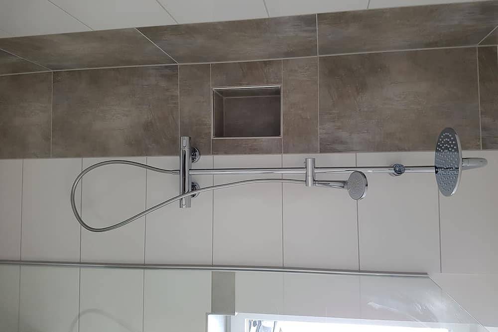 Ganze Wohnung, Fewo Eg rechts in Neresheim, Erlebnisregion Ostalb region