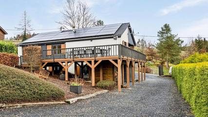 Gîte pour 8 personnes, avec sauna et jardin dans Dochamps