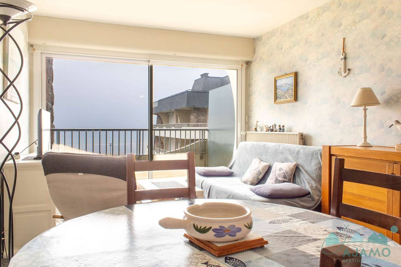 Ganze Ferienwohnung, Sea-view apartment near the beach in Erquy | 6 guests | in Caroual, Erquy