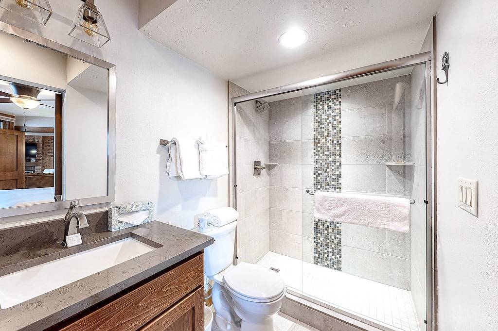 Vacation House for 8 Guests in Steamboat Springs, Routt National Forest