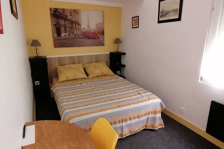 Location de vacances pour 4 personnes, avec terrasse et jardin, animaux acceptés à Antony - 2