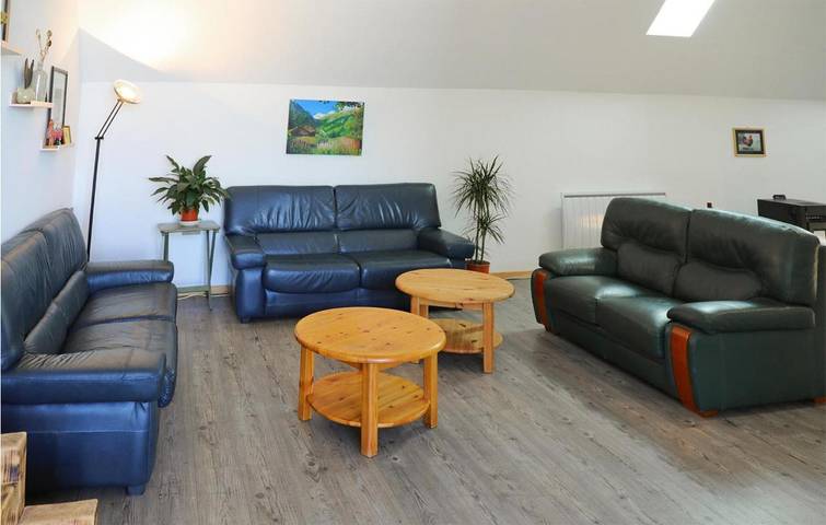 Location de vacances pour 7 personnes, avec jardin à Marchastel - 3