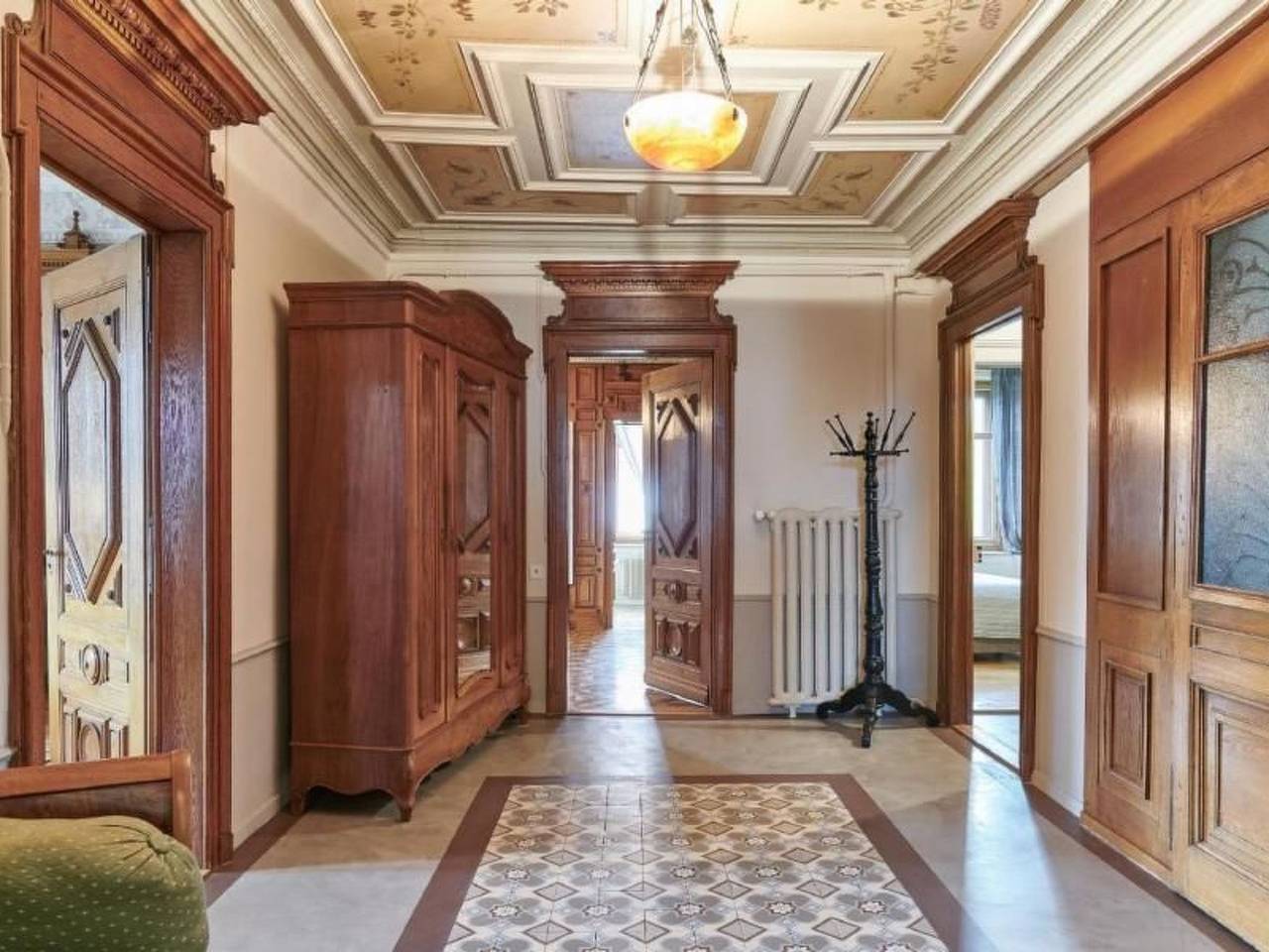 Ganze Wohnung, Tourelles in La Chaux-de-Fonds, Drei-Seen-Land