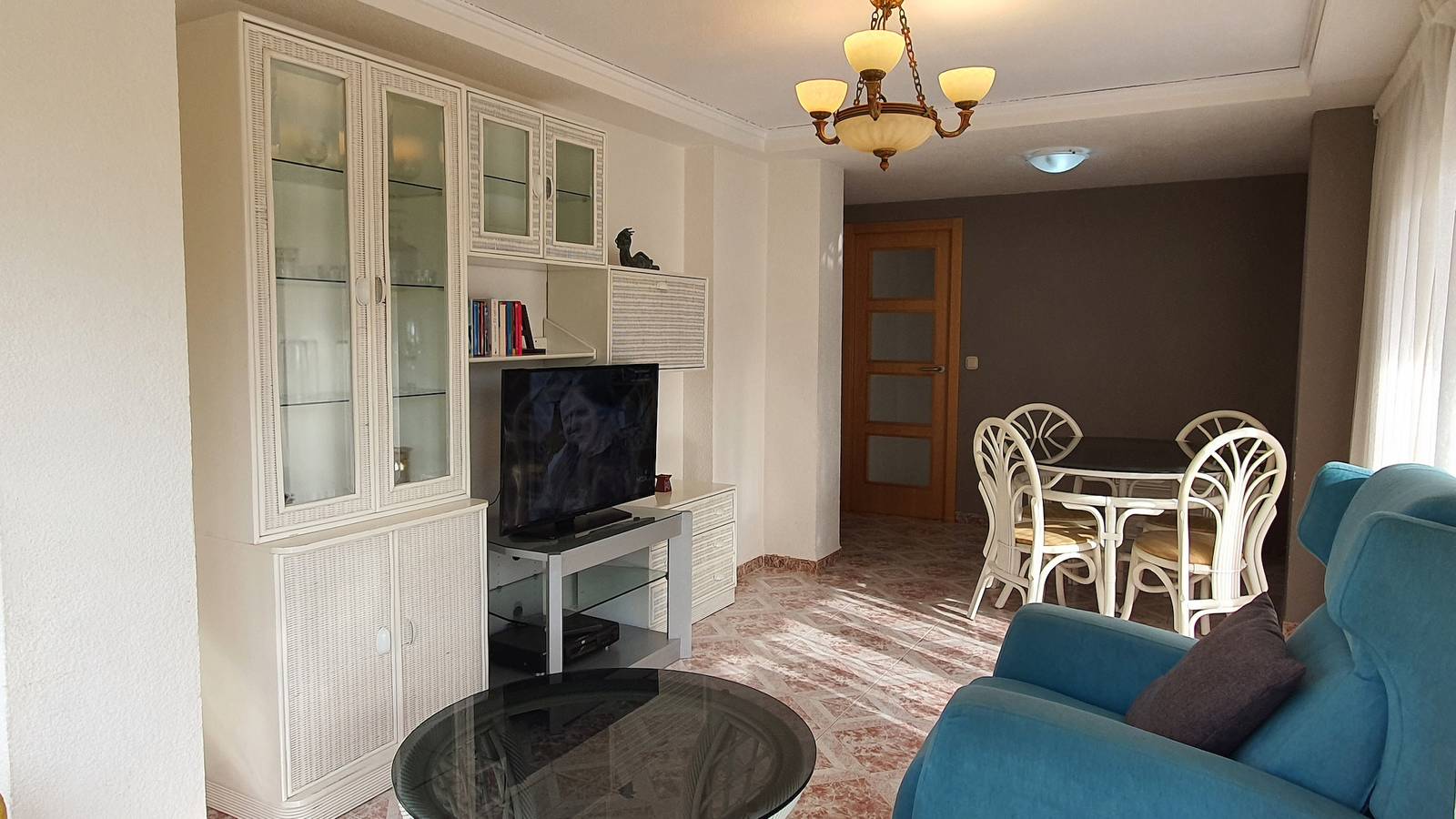 Appartement entier, Appartement de vacances pour 6 personnes avec balcon in Playa de Gandía, Costa de Valencia