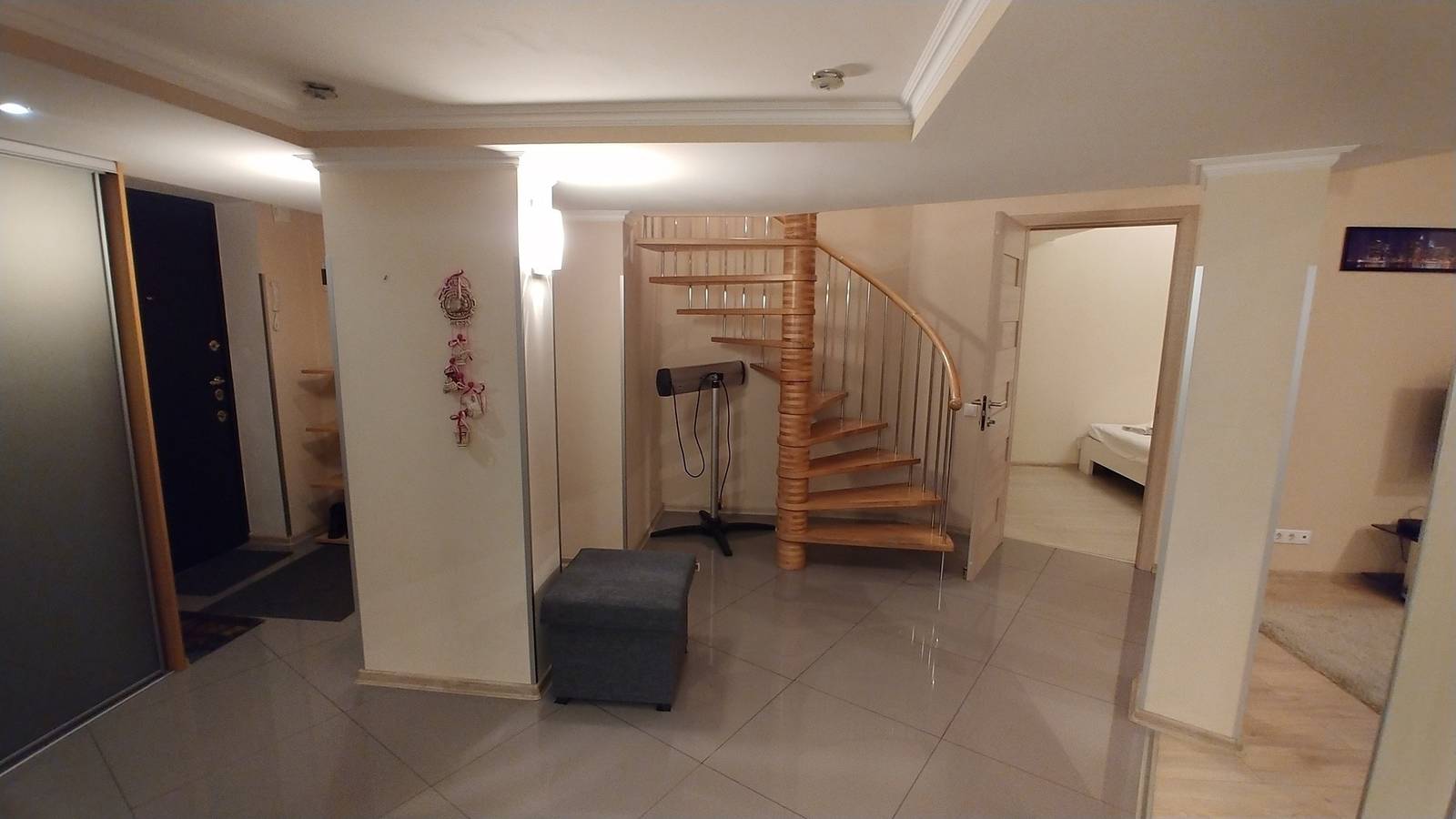 Entire holiday apartment, Luxe. Two bedrooms. 1 Shota Rustaveli str. Centre in Kyiv, Ukraine