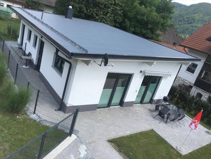 Ferienhaus für 4 Personen, mit Terrasse und Garten sowie Ausblick