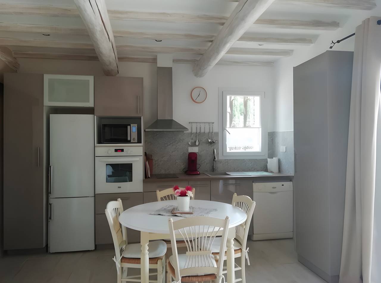 Casa Vacanze 'Gîte Solène' con Piscina in Comune, Wi-Fi e Aria Condizionata in Mouriès, Arles e dintorni