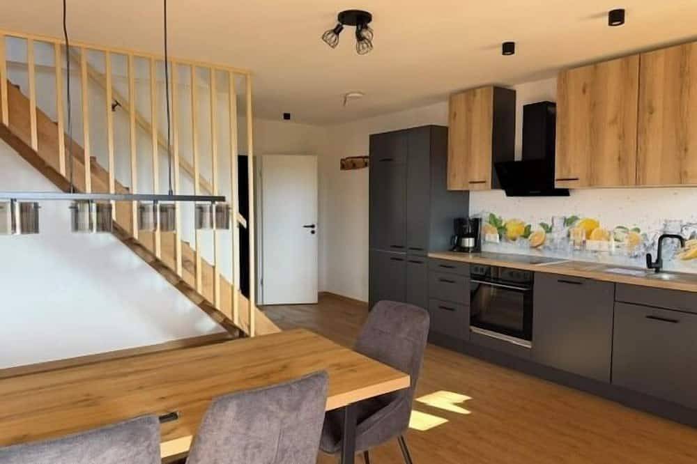 Ganze Wohnung, Ferienwohnung Edelweiß, 68qm in Grabenstätt, Chiemsee