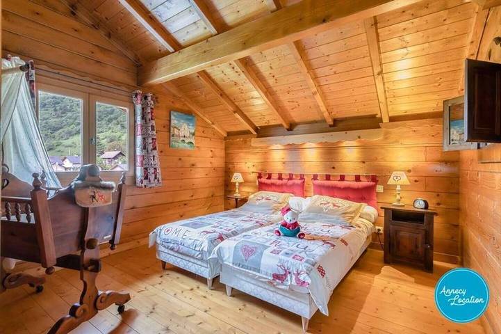 Gîte pour 5 personnes, avec jardin à Marlens - 3