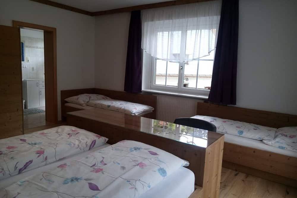 Geheel appartement, Vacation home for up to 17 people in Mendlingtal in Göstling an der Ybbs, Mostviertel Region