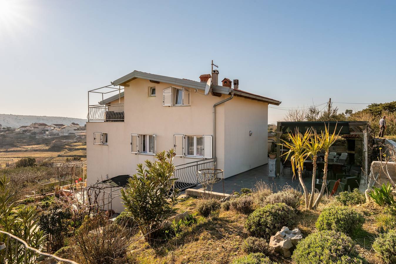 Ganze Wohnung, 2-Zimmer-Ferienwohnung mit Balkon und Meerblick Lopar, Rab A-14070-c in Lopar, Rab