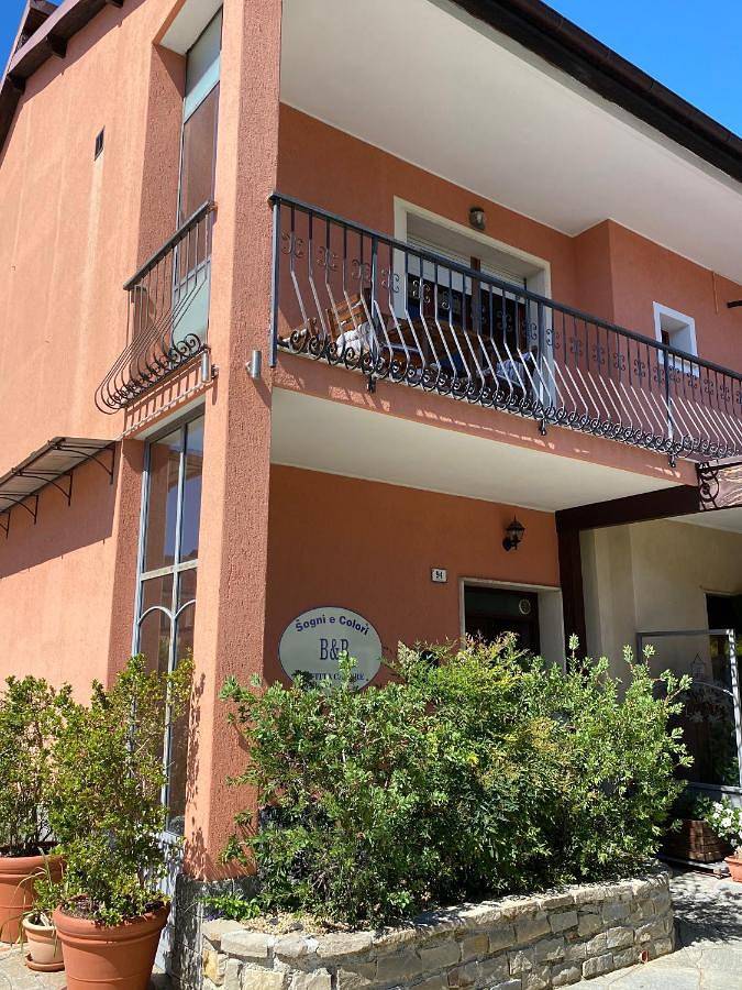 Sogni e Colori in Villanova d'Albenga, Riviera di Ponente