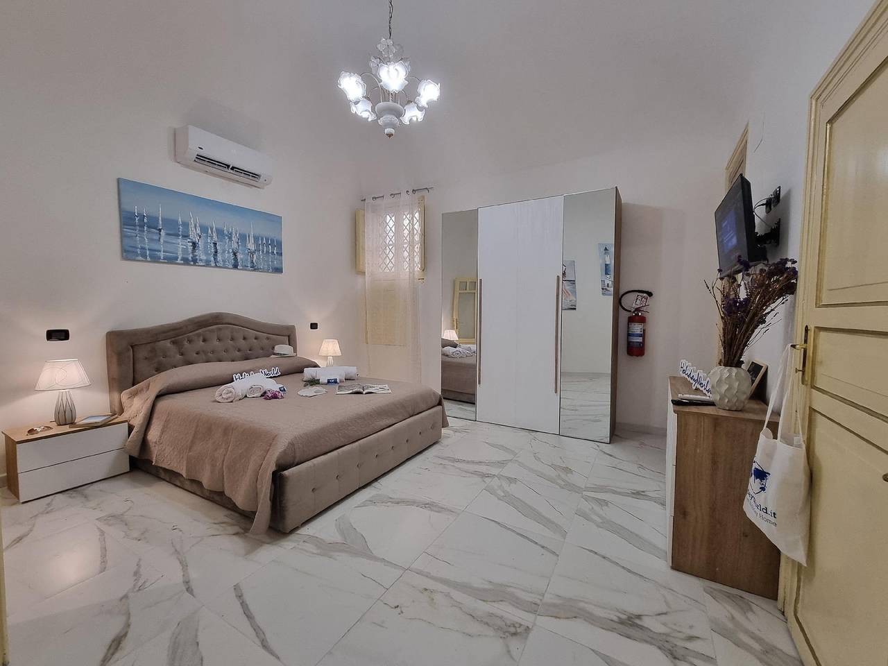 Ganze Ferienwohnung, Donna Lidia von Holiday World in Carini, Palermo Provinz