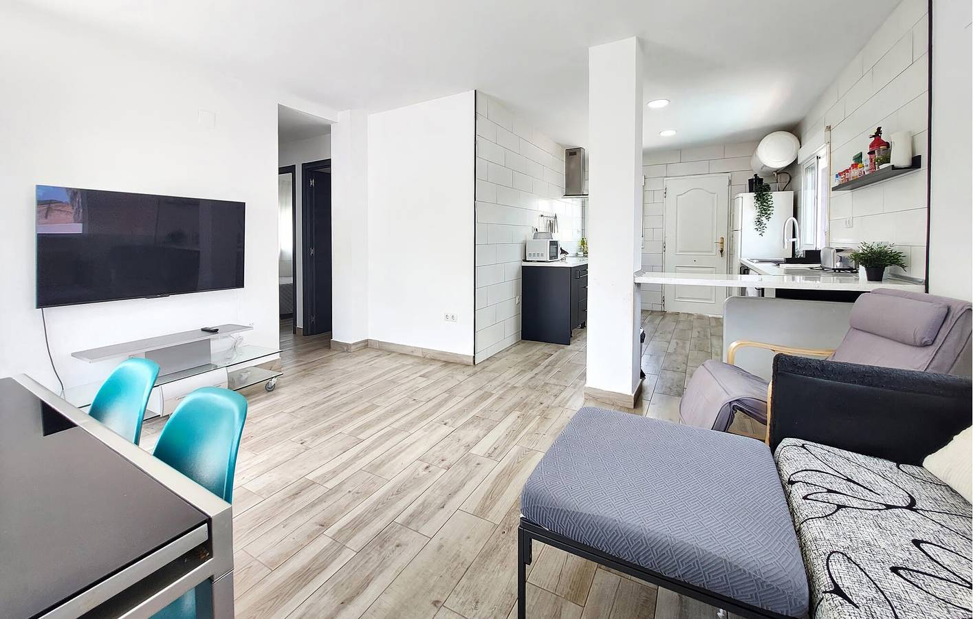 Gemütliches Appartement mit Pool, Terrasse und Wifi, Nähe Fluss in Turís, Valencia Provinz