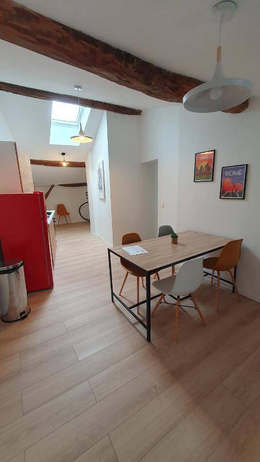 Gîte pour 8 personnes à Lagnieu - 3