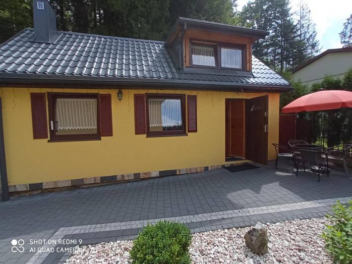 Dom dla 4 osób, z widok i taras oraz ogród, zwierzęta dozwolone w Malinka