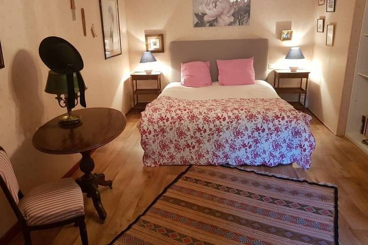 Location de vacances pour 3 personnes, avec Terrasse et Jardin à Ploubalay - 2