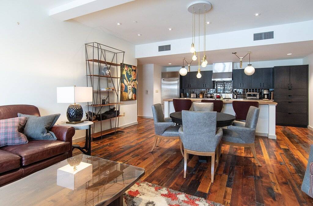 Ganze Wohnung, Raffinesse & Komfort; Urban Flat einen Block vom Town Square entfernt in Jackson (WY), Grand Teton Nationalpark