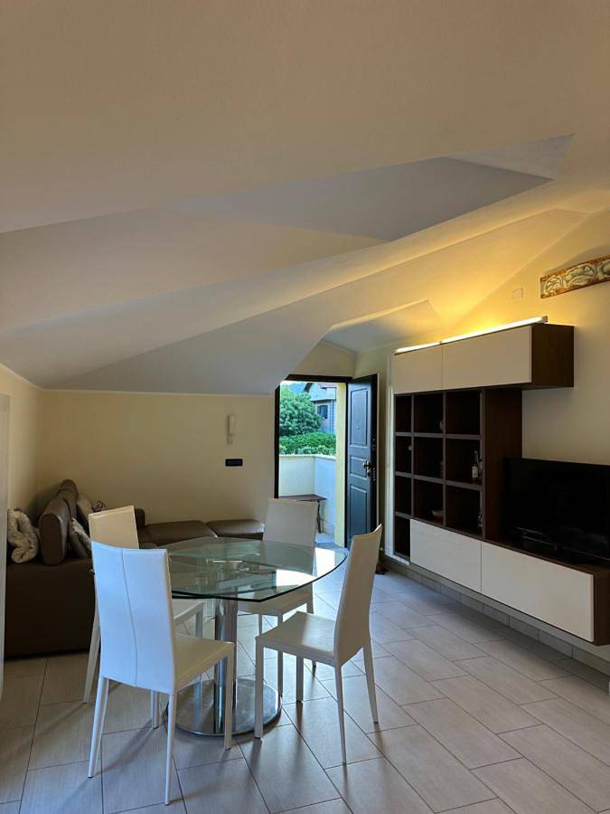 Gîte pour 4 personnes, avec vue et balcon à Villanova d'Albenga - 2