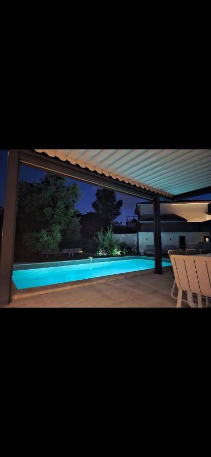 Apartamento de vacaciones para 2 personas, con jardín y piscina, Se admiten mascotas - 1