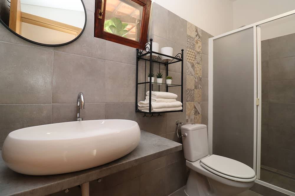 Villa Eufemia - 3 apartments for your perfect vacation :) in Muntic, Südküste Istrien