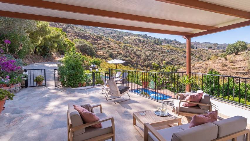 Ferienhaus für 6 Personen, mit Balkon/Terrasse und Pool in Cómpeta - 4
