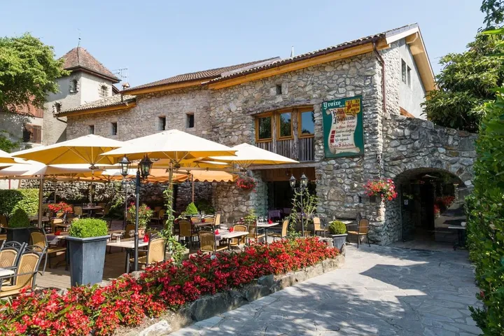 Hotel for 2 people, with terrace and hot tub as well as garden and sauna - 1