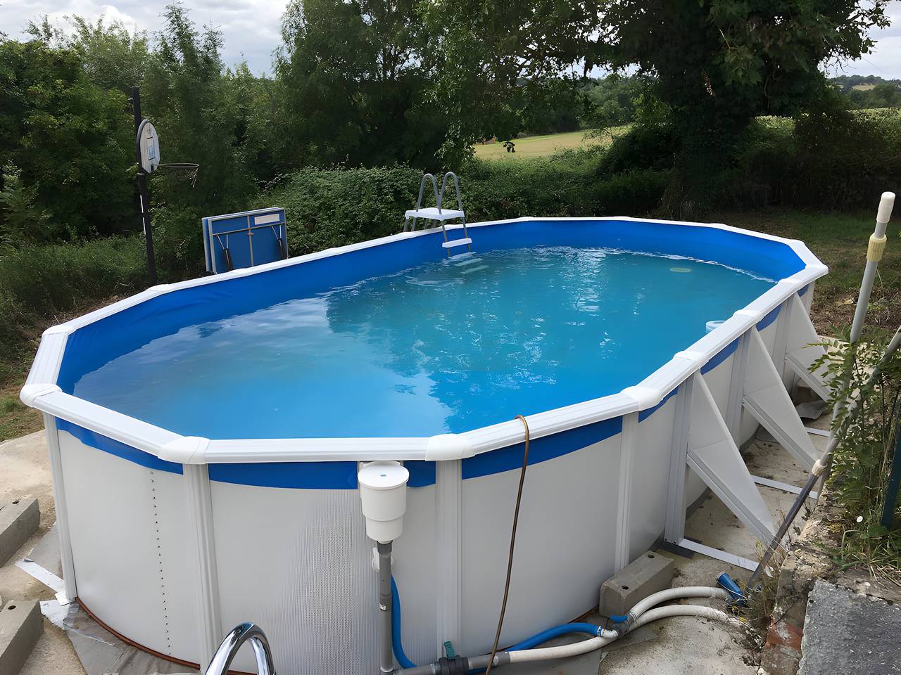 Chambre d’hôtes « Chambre Klimt » avec piscine partagée, terrasse commune et Wi-Fi in Sanxay, Vienne (France)