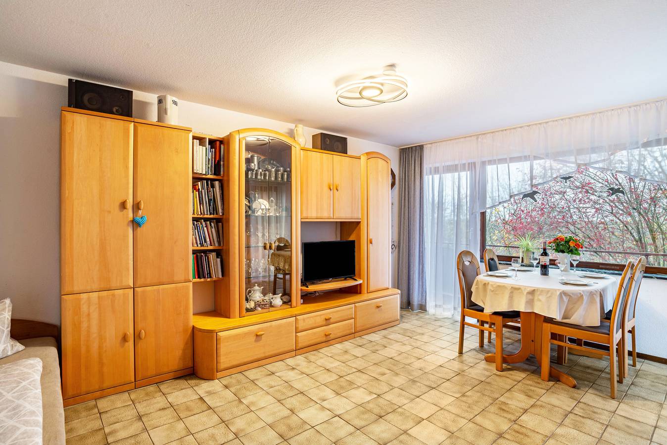 Ganze Wohnung, Ferienwohnung Karle, 55 qm, im 1. Og, 1 Schlafzimmer, 1 Wohnzimmer , 3-4 Personen in Künzelsau, Hohenlohe