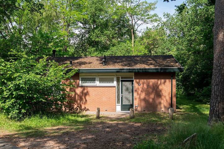 Ferienhaus für 6 Personen, mit Terrasse und Pool, mit Haustier