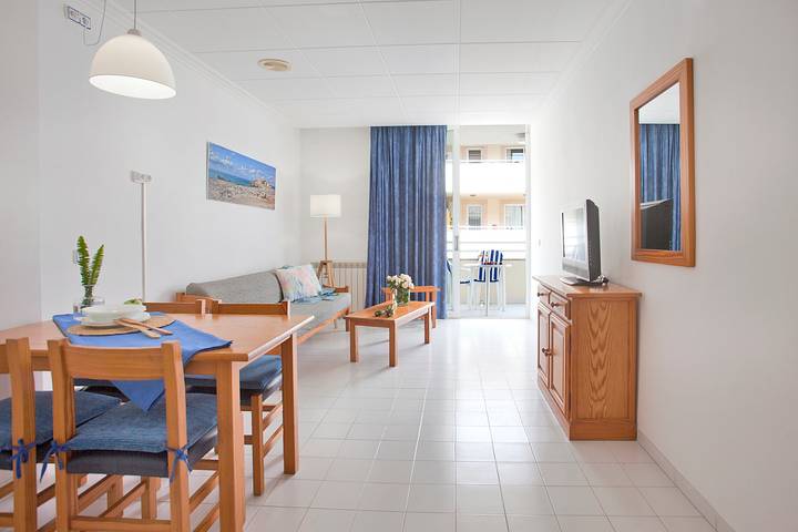 Location de vacances pour 2 personnes, avec balcon à Ses Salines
