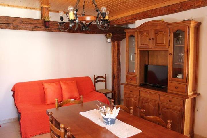 Casa rural para 6 personas en Algarra