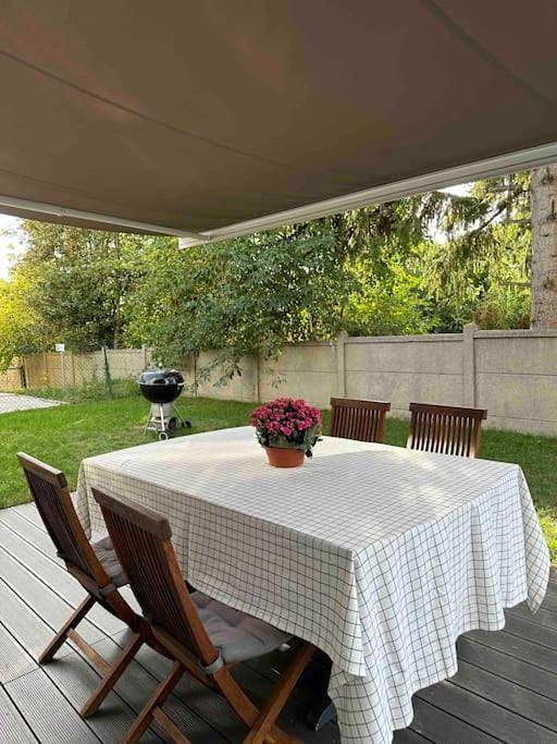 Location de vacances pour 6 personnes, avec jardin et jacuzzi à Eaubonne - 2