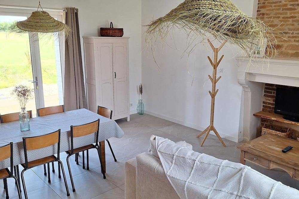Gîte Au Cœur Des Champs A 20 ' du puy du fou in La Petite-Boissière, Deux-Sèvres