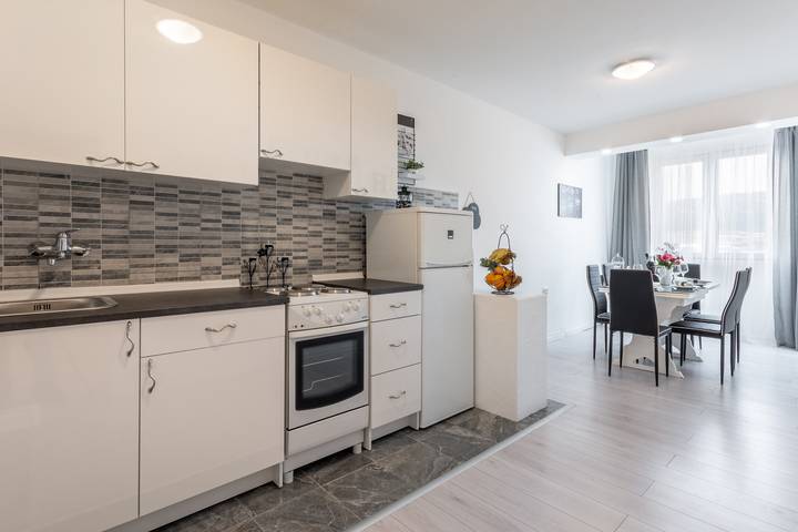 Ferienwohnung für 6 Personen, mit Meerblick und Balkon in Split - 2