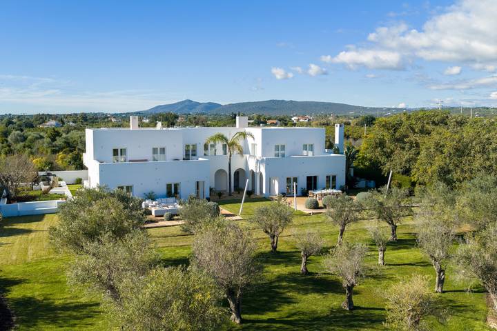 Casa de férias para 14 pessoas, com jardim e terraço em Luz de Tavira