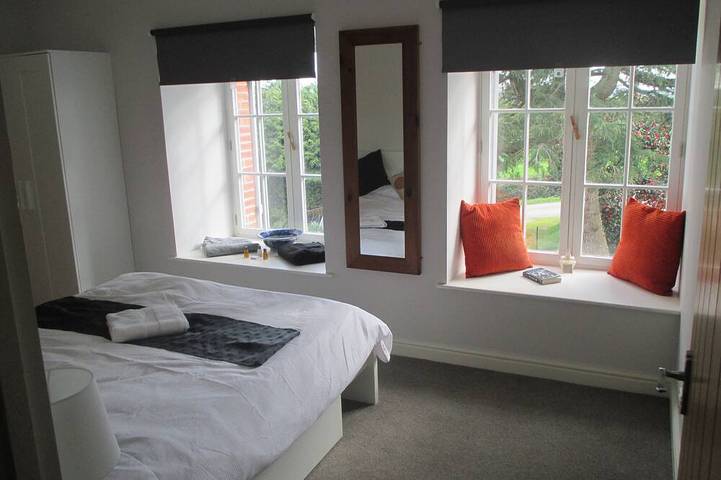 Grande Chambre 4 Farmhouse beaucoup de charme, entièrement rénové 8+ in Bréhan, Région de Pontivy
