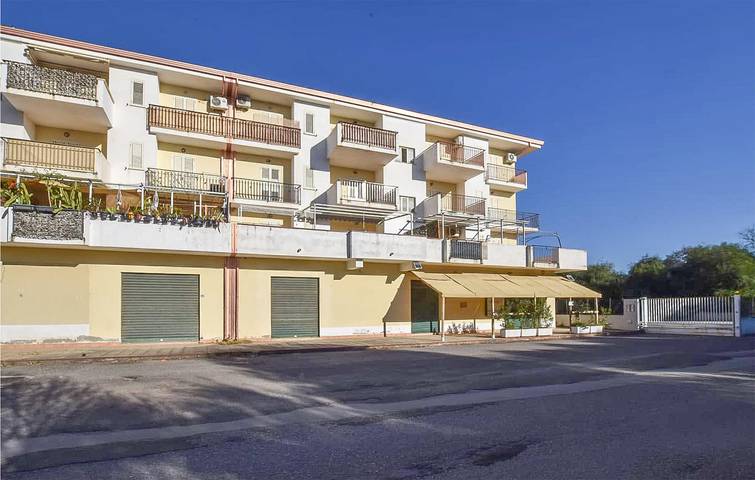 Apartamento vacacional entero, Apartamento en primera línea de playa con aparcamiento e Internet - A 1,5 km de la playa in Lamezia Terme, Provincia de Catanzaro