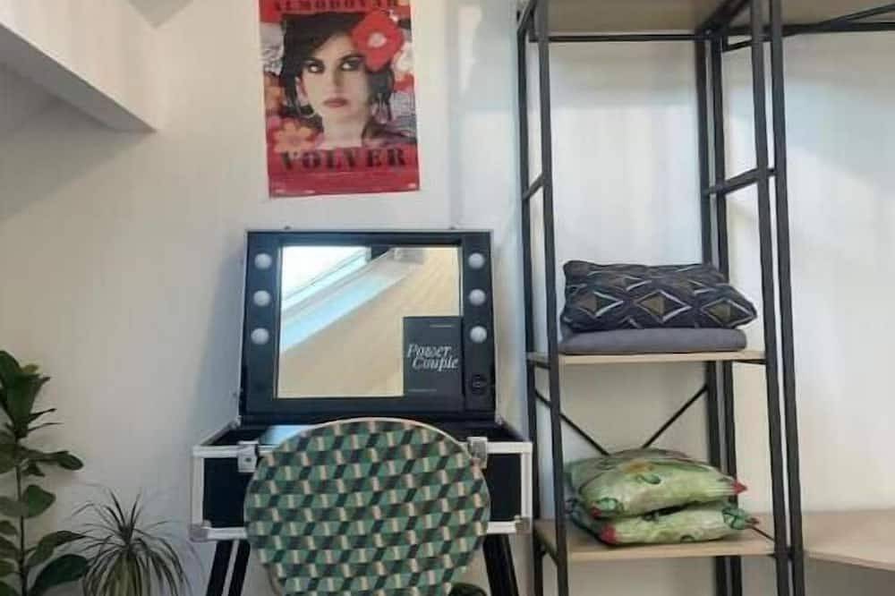 Entire apartment, Appartement 2 Pièces à 15 min De la Défense in Argenteuil, Val-d'Oise