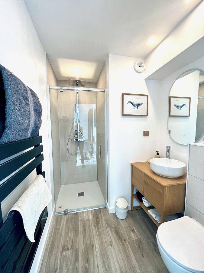 Gîte pour 2 personnes, avec terrasse et piscine à Montfort-l'Amaury - 4