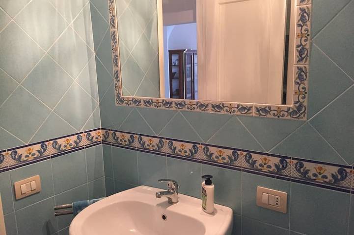 Ganze Wohnung, Komfortable Wohnung mit Meerblick an der Amalfiküste in Vietri sul Mare, Amalfiküste