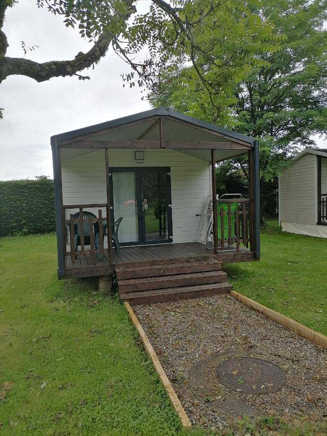 Camping pour 6 personnes, avec Terrasse ainsi que Jardin et Vue