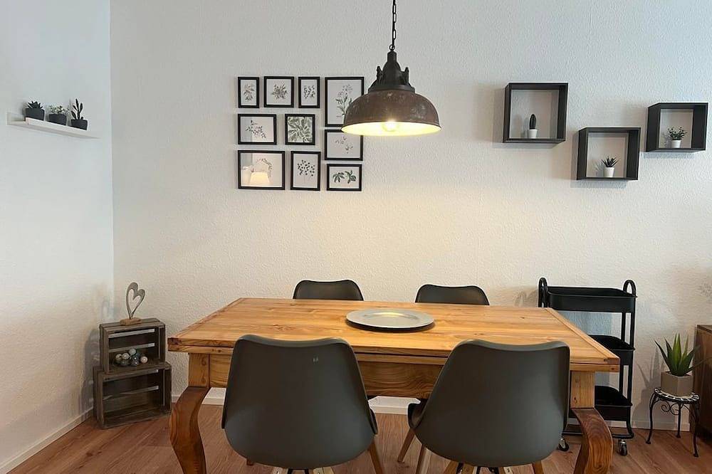 Ganze Wohnung, Eifel Fewo - 4-Bett-Ferienwohnung Dusche/Wc, 2 Schlafräume in Neuerburg, Eifelkreis Bitburg-Prüm