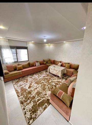Gîte pour 4 personnes, avec balcon et piscine dans Mansouria