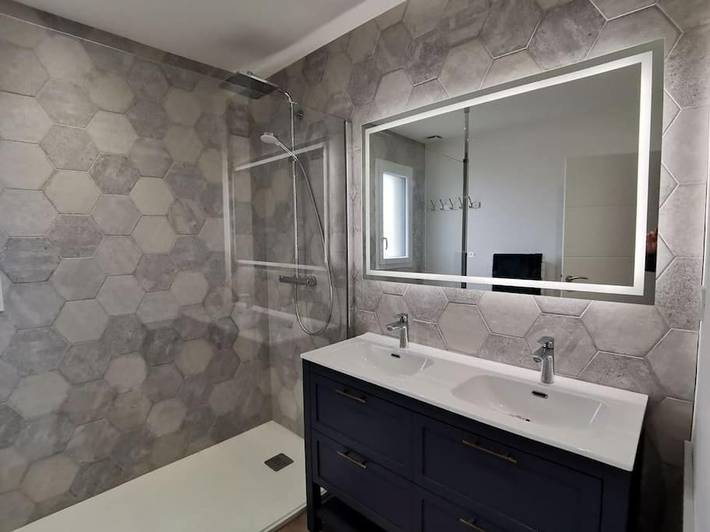 Location de vacances pour 4 personnes, avec terrasse à Ruaudin