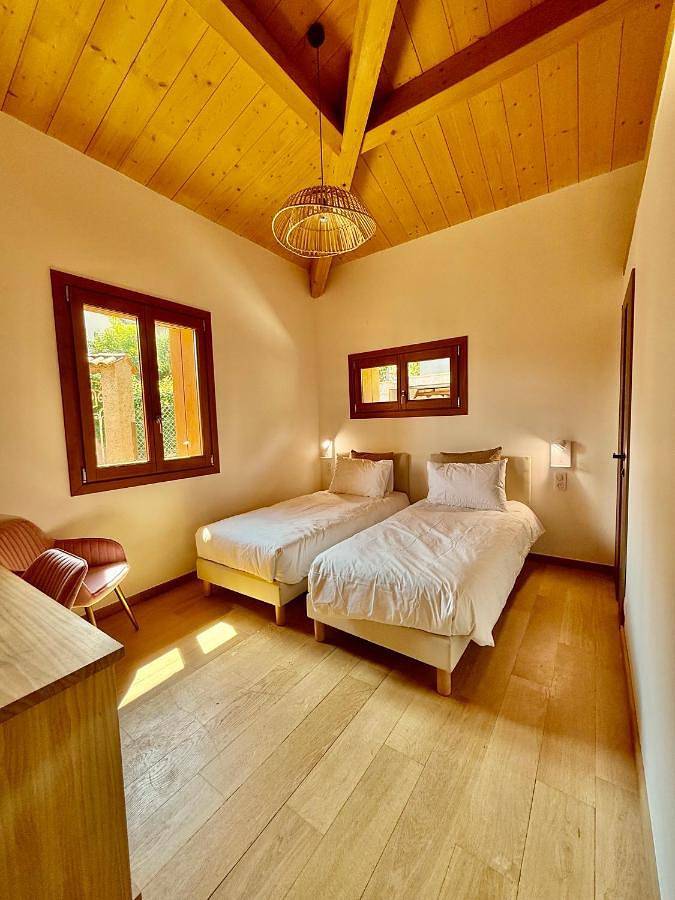 Villa pour 7 personnes, avec terrasse et piscine ainsi que vue et jardin, animaux acceptés à Beausoleil - 4